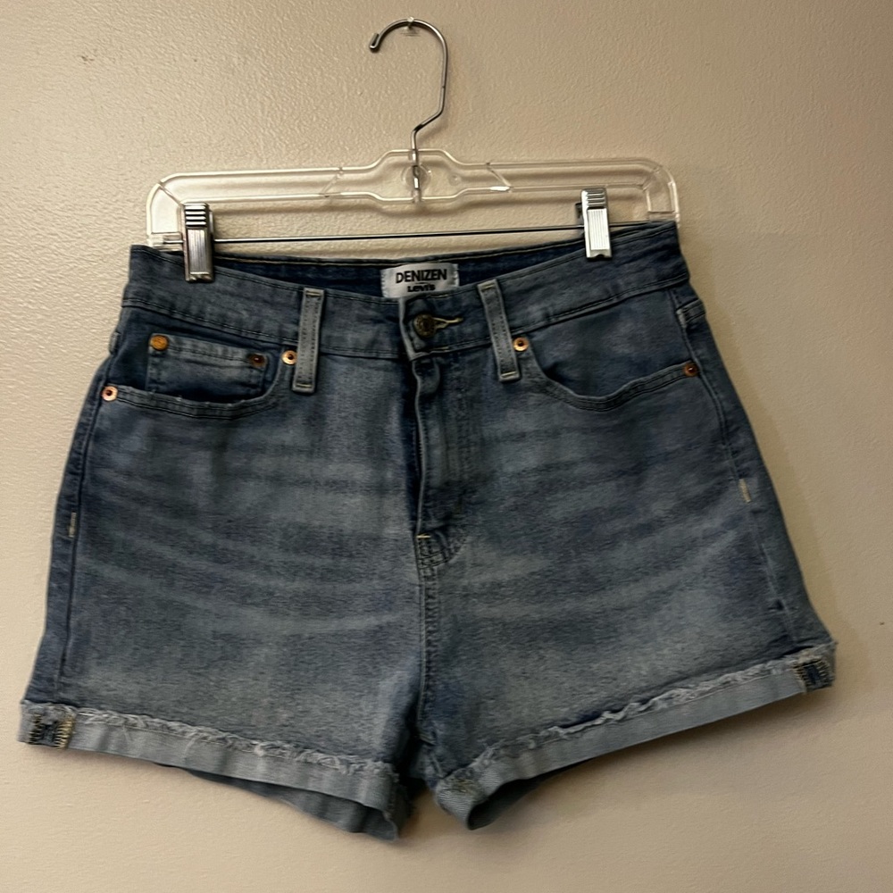 Levi’s Denizen Mom Shorts